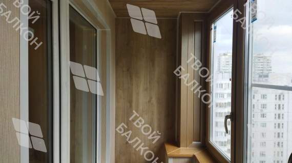 Остекление и отделка балкона