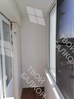 Холодное остекление балкона в многоквартирном доме