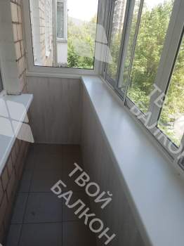 Остекление и отделка балкона