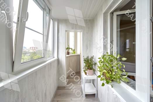 Отделка балкона ПВХ с утеплением