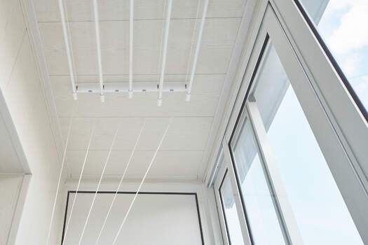 Отделка балкона панелями ПВХ с остеклением Provedal