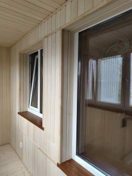 Отделка лоджии вагонкой с покраской