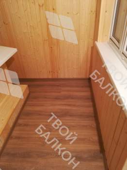 Остекление и отделка балкона Сапожок