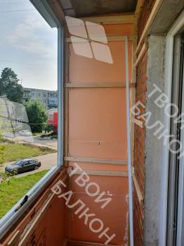 Остекление балкона и балконного блока с утеплением Пеноплексом