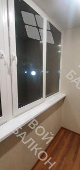 Остекление балкона и балконного блока профилем Rehau 60 и отделка панелями ПВХ