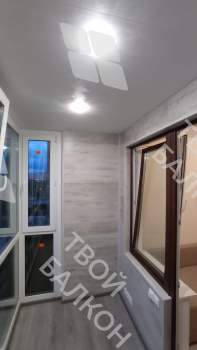 Отделка балкона с установкой теплого пола и остекление Rehau 70